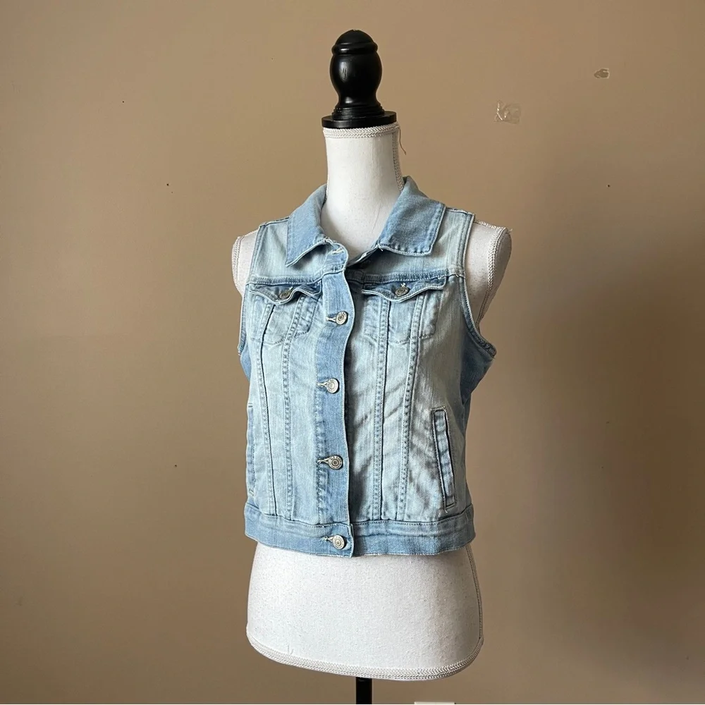 OLD NAVY | Blue Light Wash Sleeveless Denim Jean Jacket Sz S - Picture 5 of 10